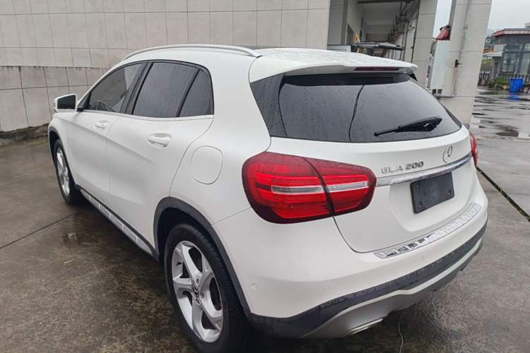 Used Mercedes-Benz GLA 2018 GLA 200 Sport Edition Rear Left 45 Deg
