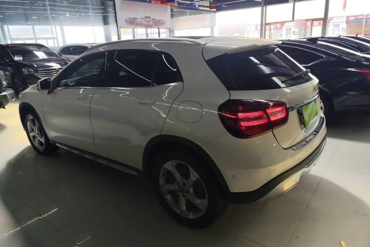 Used Mercedes-Benz GLA 2018 GLA 200 Sport Edition Rear Left 45 Deg