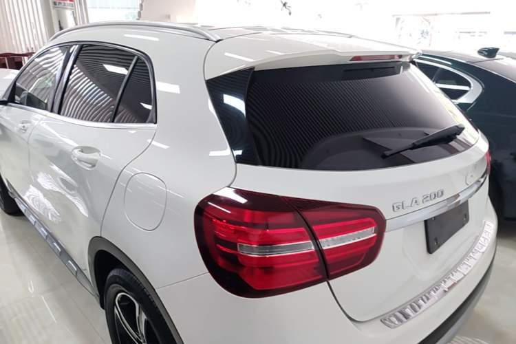 Used Mercedes-Benz GLA 2018 GLA 200 Fashion Model Rear Left 45 Deg