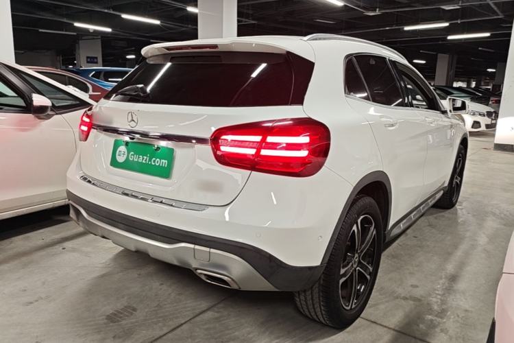 Used Mercedes-Benz GLA 2018 GLA 200 Fashion Model Rear Right 45 Deg