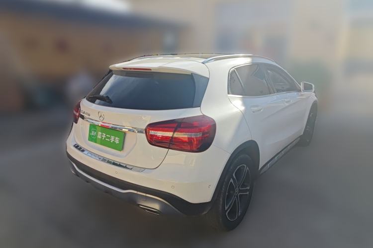 Used Mercedes-Benz GLA 2018 GLA 200 Fashion Model Rear Right 45 Deg