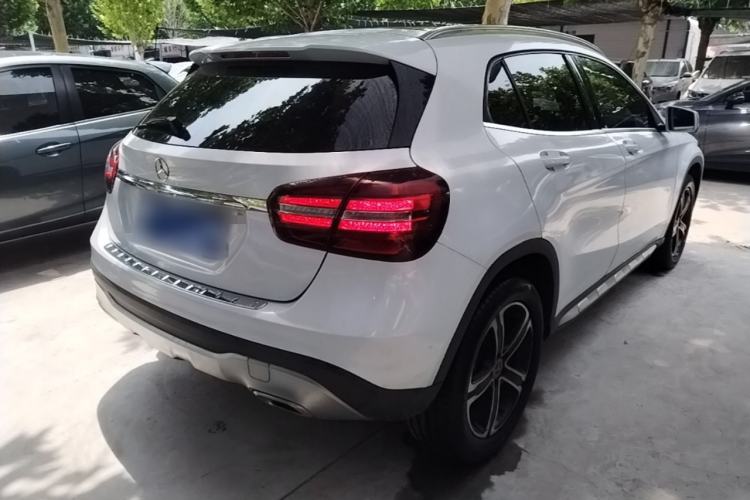 Used Mercedes-Benz GLA 2018 GLA 200 Fashion Model Rear Right 45 Deg