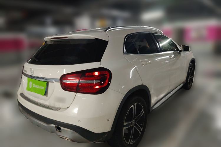 Used Mercedes-Benz GLA 2018 GLA 200 Fashion Model Rear Right 45 Deg
