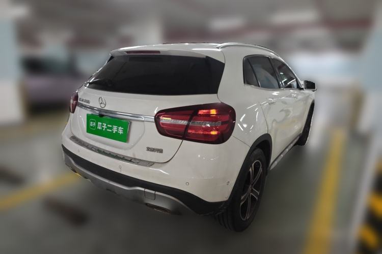 Used Mercedes-Benz GLA 2018 GLA 200 Fashion Model Rear Right 45 Deg