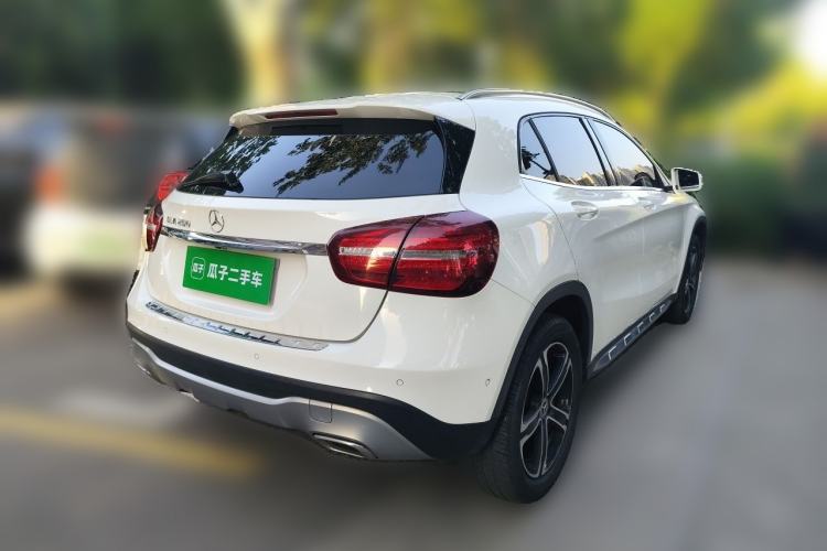 Used Mercedes-Benz GLA 2018 GLA 200 Fashion Model Rear Right 45 Deg