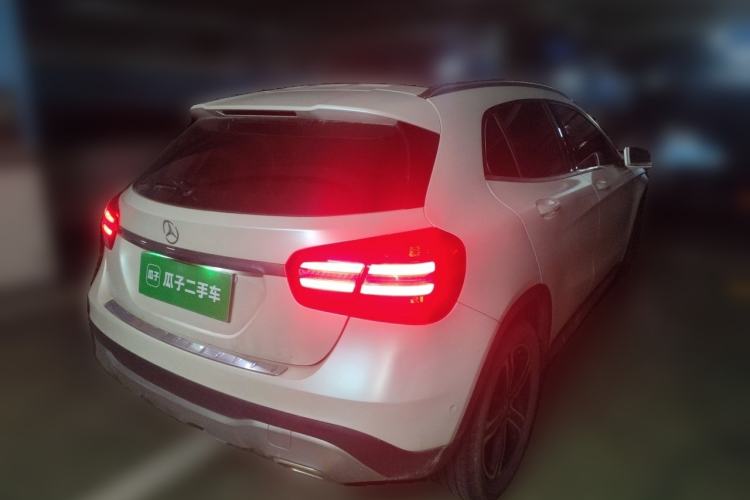 Used Mercedes-Benz GLA 2018 GLA 200 Fashion Model Rear Right 45 Deg