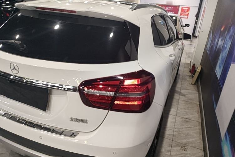 Used Mercedes-Benz GLA 2018 GLA 200 Fashion Model Rear Right 45 Deg