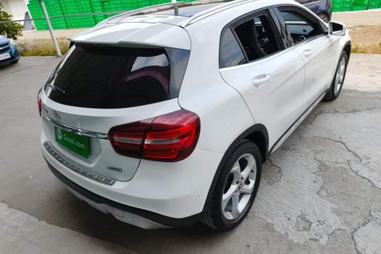 Used Mercedes-Benz GLA 2018 GLA 200 Sport Edition Rear Right 45 Deg