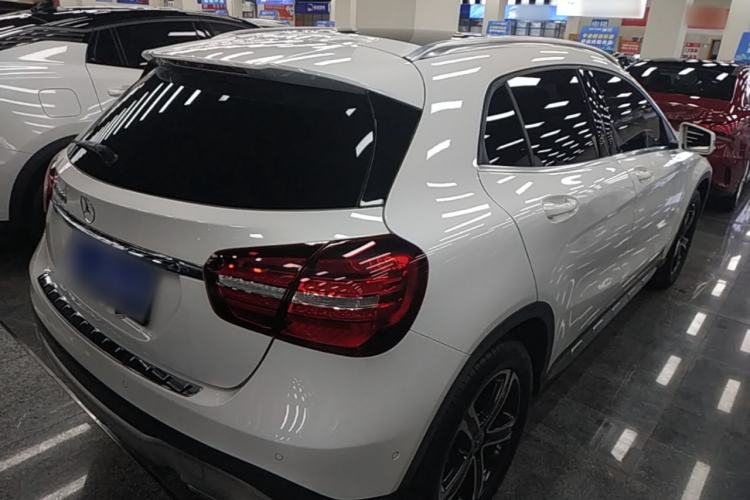 Used Mercedes-Benz GLA 2018 GLA 200 Fashion Model Rear Right 45 Deg