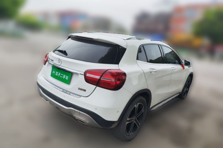 Used Mercedes-Benz GLA 2018 GLA 200 Fashion Model Rear Right 45 Deg
