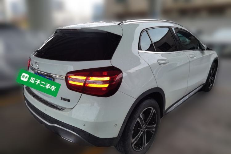 Used Mercedes-Benz GLA 2018 GLA 200 Fashion Model Rear Right 45 Deg