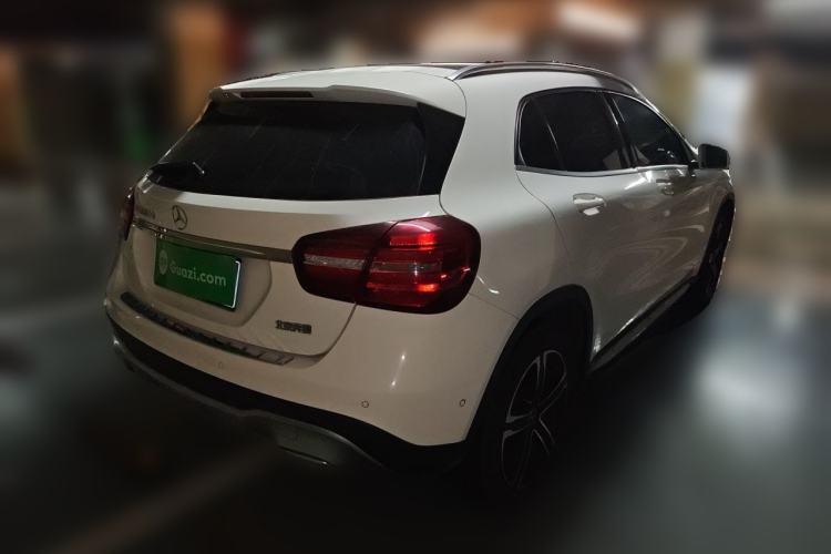 Used Mercedes-Benz GLA 2018 GLA 200 Fashion Model Rear Right 45 Deg
