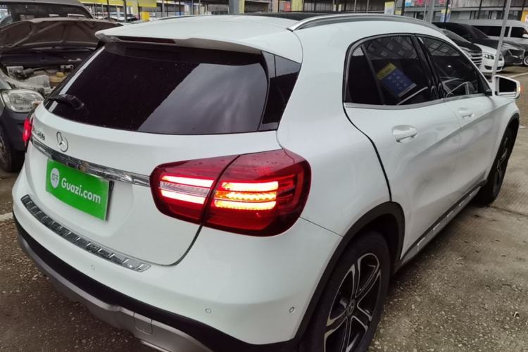 Used Mercedes-Benz GLA 2018 GLA 200 Fashion Model Rear Right 45 Deg