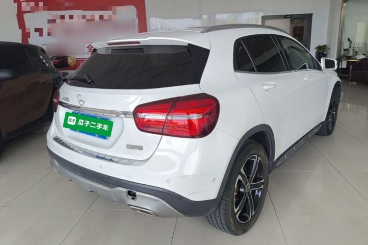 Used Mercedes-Benz GLA 2018 GLA 200 Fashion Model Rear Right 45 Deg