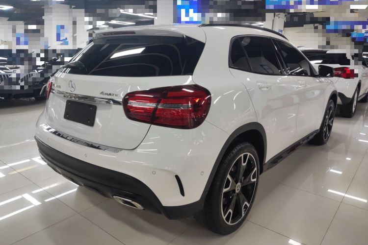 Used Mercedes-Benz GLA 2018 GLA 220 4MATIC Sport Edition Rear Right 45 Deg