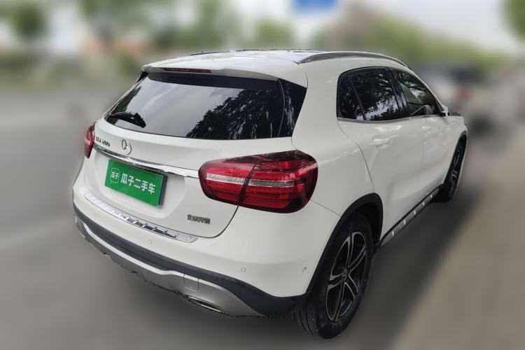 Used Mercedes-Benz GLA 2018 GLA 200 Fashion Model Rear Right 45 Deg