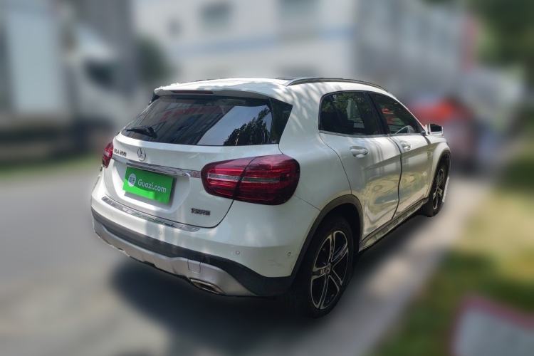 Used Mercedes-Benz GLA 2018 GLA 200 Fashion Model Rear Right 45 Deg
