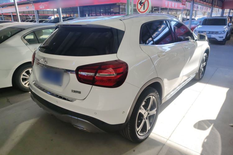 Used Mercedes-Benz GLA 2018 GLA 200 Fashion Model Rear Right 45 Deg