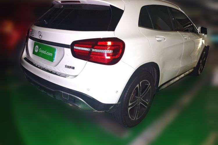 Used Mercedes-Benz GLA 2018 GLA 200 Fashion Model Rear Right 45 Deg