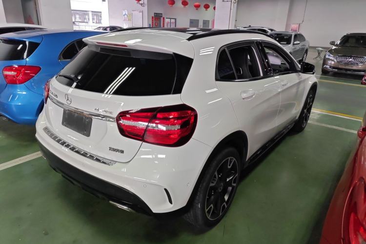 Used Mercedes-Benz GLA 2018 GLA 220 4MATIC Sport Edition Rear Right 45 Deg