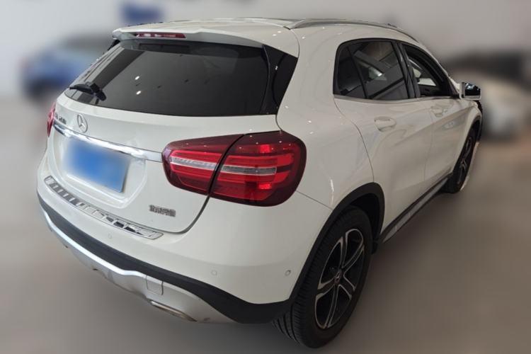 Used Mercedes-Benz GLA 2018 GLA 200 Fashion Model Rear Right 45 Deg