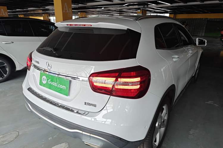 Used Mercedes-Benz GLA 2018 GLA 200 Sport Edition Rear Right 45 Deg