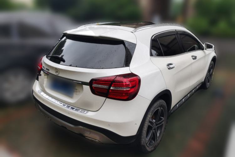 Used Mercedes-Benz GLA 2018 GLA 200 Fashion Model Rear Right 45 Deg
