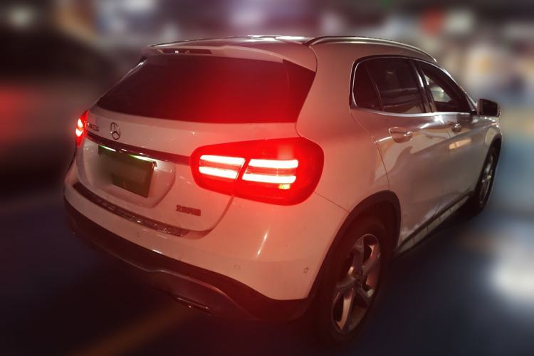 Used Mercedes-Benz GLA 2018 GLA 200 Sport Edition Rear Right 45 Deg