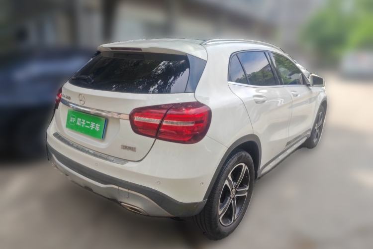 Used Mercedes-Benz GLA 2018 GLA 200 Fashion Model Rear Right 45 Deg