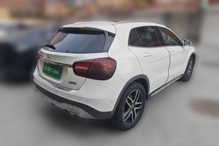 Used Mercedes-Benz GLA 2018 GLA 200 Fashion Model Rear Right 45 Deg