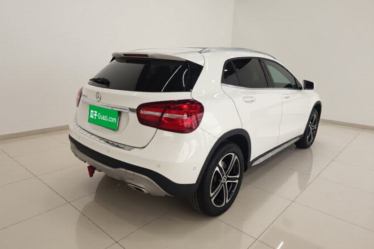 Used Mercedes-Benz GLA 2018 GLA 200 Fashion Model Rear Right 45 Deg