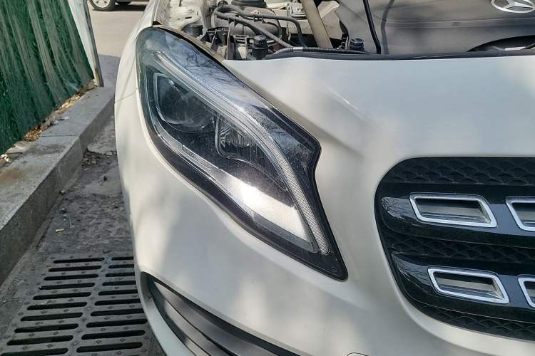 Used Mercedes-Benz GLA 2018 GLA 220 4MATIC Sport Edition Right Front Headlight