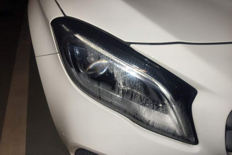 Used Mercedes-Benz GLA 2018 GLA 200 Fashion Model Right Front Headlight