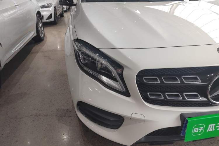 Used Mercedes-Benz GLA 2018 GLA 200 Polar Limited Edition Right Front Headlight