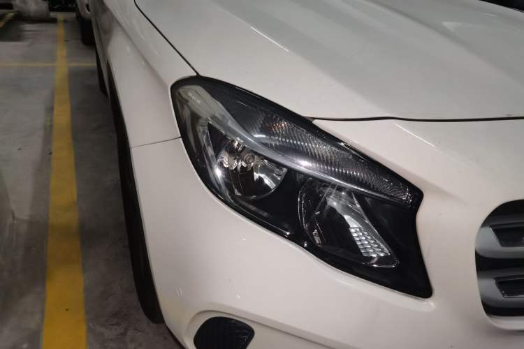 Used Mercedes-Benz GLA 2018 GLA 200 Sport Edition Right Front Headlight