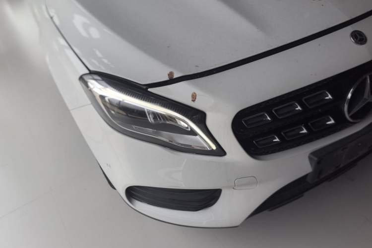 Used Mercedes-Benz GLA 2018 GLA 220 4MATIC Sport Edition Right Front Headlight