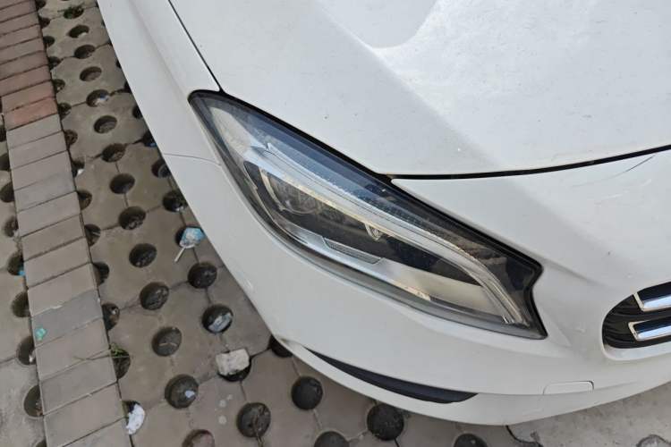 Used Mercedes-Benz GLA 2018 GLA 200 Polar Limited Edition Right Front Headlight