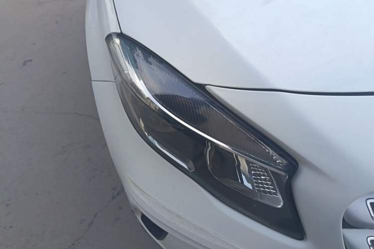 Used Mercedes-Benz GLA 2018 GLA 200 Sport Edition Right Front Headlight