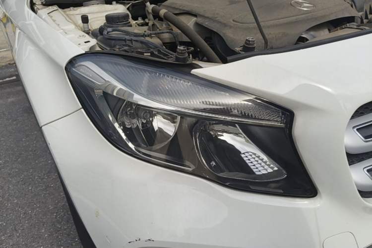 Used Mercedes-Benz GLA 2018 GLA 200 Sport Edition Right Front Headlight
