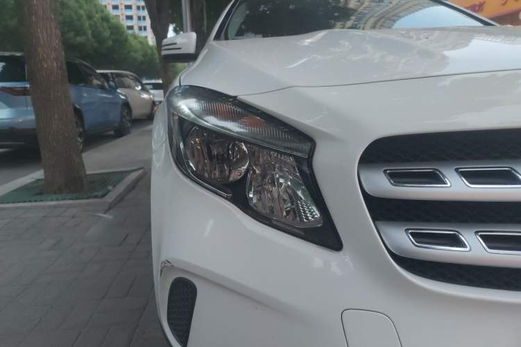 Used Mercedes-Benz GLA 2018 GLA 200 Sport Edition Right Front Headlight