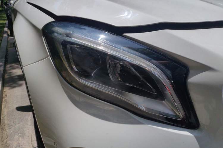 Used Mercedes-Benz GLA 2018 GLA 200 Fashion Model Right Front Headlight
