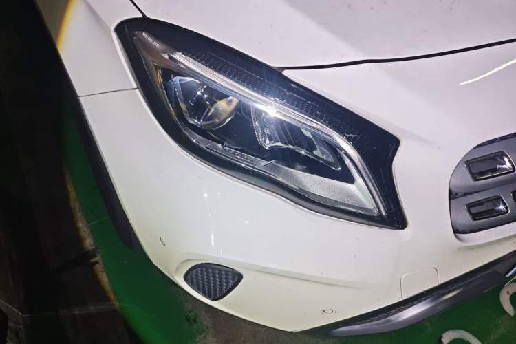 Used Mercedes-Benz GLA 2018 GLA 200 Fashion Model Right Front Headlight