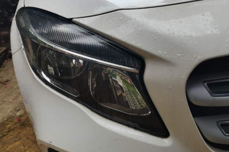 Used Mercedes-Benz GLA 2018 GLA 200 Sport Edition Right Front Headlight