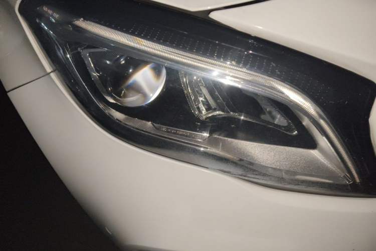Used Mercedes-Benz GLA 2018 GLA 200 Fashion Model Right Front Headlight