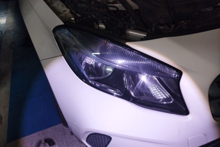 Used Mercedes-Benz GLA 2018 GLA 200 Sport Edition Right Front Headlight