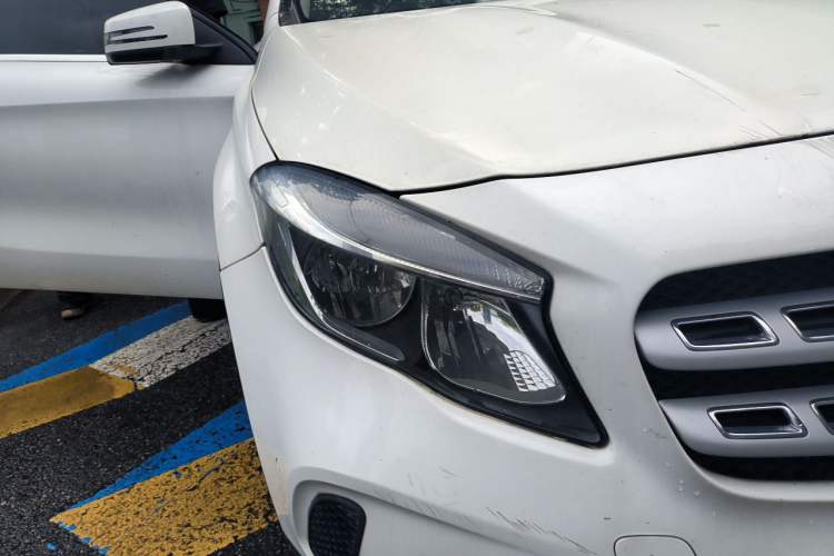 Used Mercedes-Benz GLA 2018 GLA 200 Sport Edition Right Front Headlight