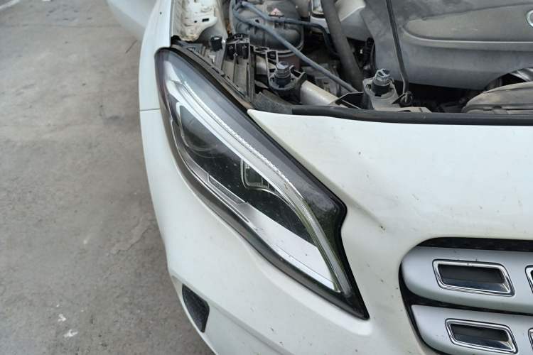 Used Mercedes-Benz GLA 2018 GLA 200 Fashion Model Right Front Headlight