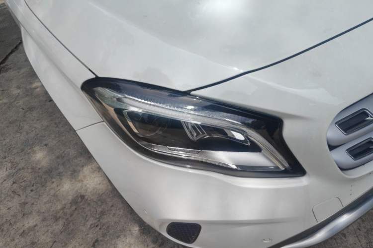 Used Mercedes-Benz GLA 2018 GLA 200 Fashion Model Right Front Headlight