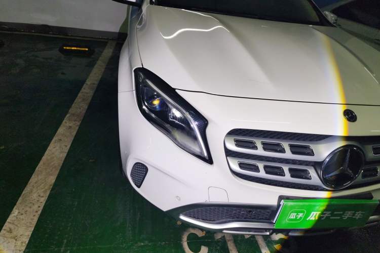 Used Mercedes-Benz GLA 2018 GLA 200 Fashion Model Right Front Headlight