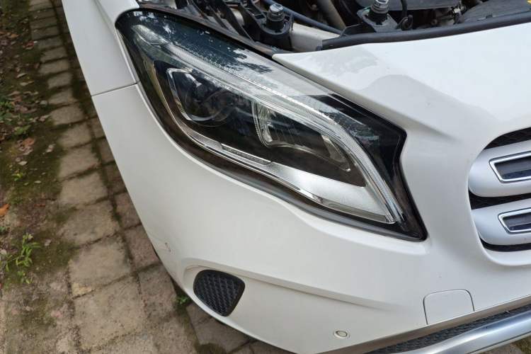 Used Mercedes-Benz GLA 2018 GLA 200 Fashion Model Right Front Headlight